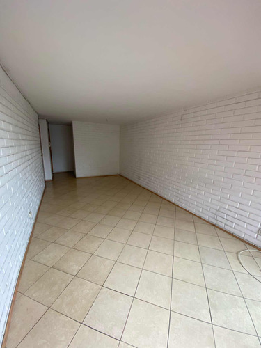Depto Antiguo 3d/2b + E Plaza Ñuñoa Gastos Comunes Incluidos