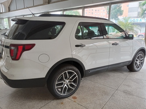 Imagen 6 de 9 de Ford Explorer