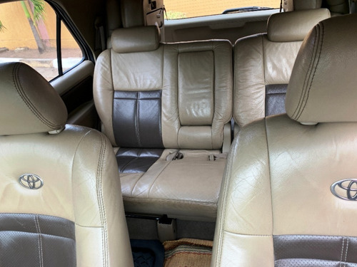 Imagen 13 de 18 de Toyota Fortuner 4x4