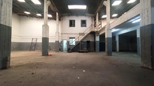 Depósito - Galpón De 630m2. Barracas - Venta