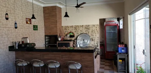Casa - Cajuru/sp