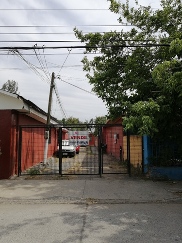Imagen 3 de 14 de Casa Un Pisos, Solida, En Pasaje Interior