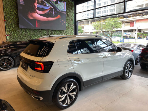 Volkswagen T-Cross 1.4 250 TSI TOTAL FLEX HIGHLINE AUTOMÁTICO