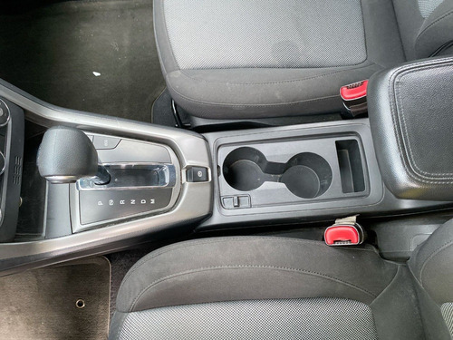 Imagen 16 de 25 de Chevrolet Captiva Sport 2015