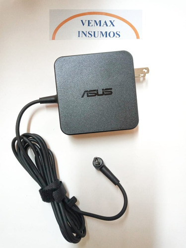 Imagen 1 de 2 de Cargador Asus Notebook X555l X55a X55cr X55sr 65w Cuadrado