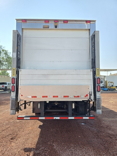 Torton M2 Freightliner Caja Refrigerada Rabon 8 1/2 Metros