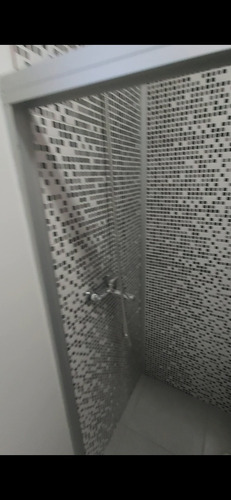 Apartamento Modelo Container En Av. Garzón Esquina. Edison