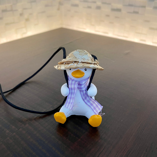 Pato Con Mochila Y Gorro De Paja Colgante Espejo Retrovisor