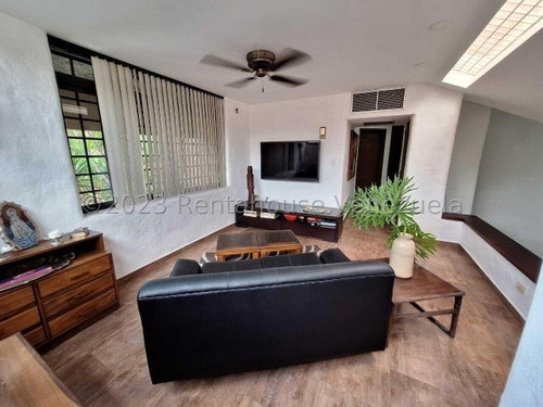 Maria Elena Latouche Se Vende Townhouse: 425 Mts: Pozo, Planta 100% Excelente Ubicación. Moderno Y Cómodo. Ven A Visitarlo!! Mels 24-8814