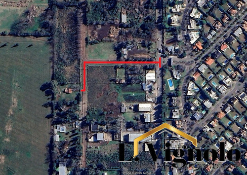 Casa A Reciclar Con Excelente Lote De 2100m2 En Excelente Ubicación En Villa Rosa