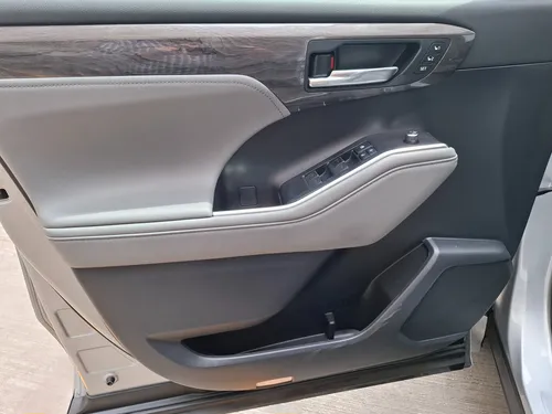 Toyota Highlander 3.5 Limited Panoramic Roof At