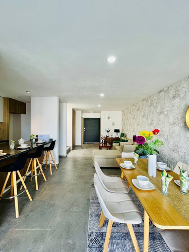 Residencia Familiar Con Excelente Plusvalia En Zakia