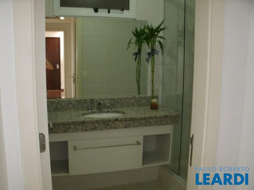 Imagem 5 de 8 de Apartamento - Panamby - Sp - 439353