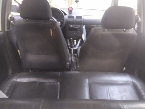 Volkswagen Gol 2000 1.0 16v Serie Ouro 5p