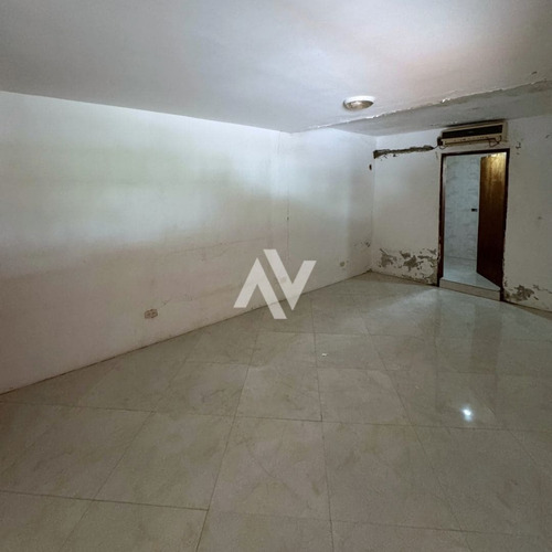 Ref 003 - 766 Grupo Inmobiliaria Vip Te Ofrece En Venta Quinta Para Remodelar Palmareste Estado La Guaira.