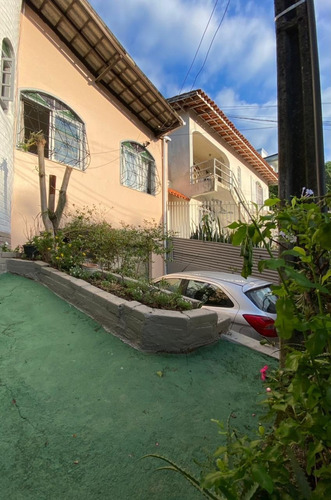 Imagem 2 de 15 de Casa A Venda Com 3 Quartos No Bairro Jardim Itaguacu Em Florianopolis - V-82137