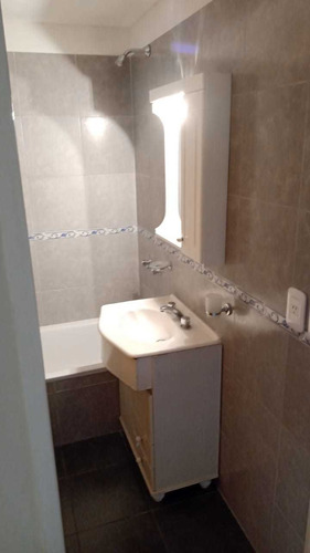 Imagen 8 de 11 de Venta!! Departamento 2 Ambientes Con Cochera Y Patio