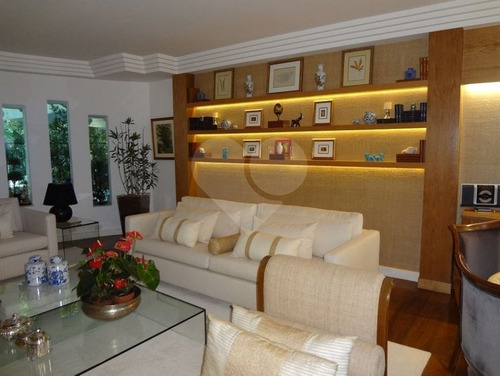 Linda Casa 4 Dormitórios 4 Vagas Na Aclimação - 469 M2 Próxima Ao Parque Da Aclimação! - 226-im205717