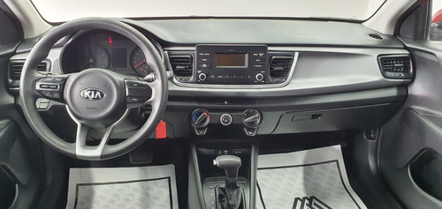 Imagen 12 de 15 de Kia Rio 2018 1.6 Hb Lx At