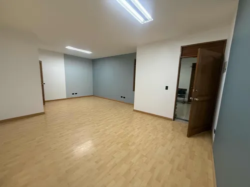 ¡tu Oficina Ideal En El Corazón De Rionegro!, Moderna Y Comoda, Excelente Ubicacion.