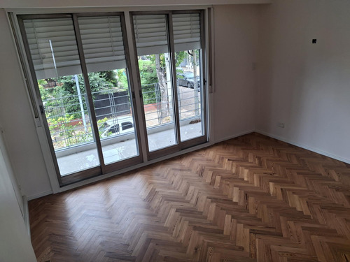 Casa De 6 Ambientes En Alquiler La Lucila
