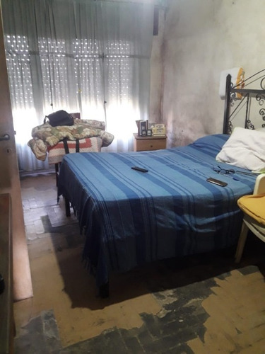 Imagen 4 de 7 de Casa Americana De 3 Ambientes En Venta - Rafael Castillo