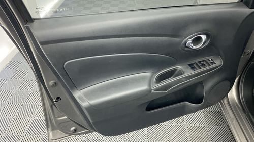 Nissan Versa 1.6 Advance