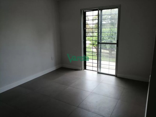 Venta De 3 Casas En Un Padrón. 2 Alquiladas, Ideal Inversor, Shangrila