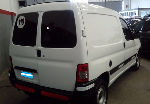 Peugeot Partner 2015 1.4 Furgon Presence Aa