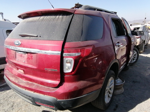 Imagen 2 de 10 de Ford Explorer Xlt Por Partes