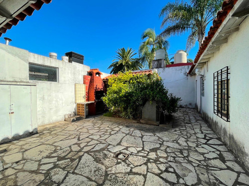 Venta Casa 4 Ambientes 5 Cuadras De Estación Castelar Centro