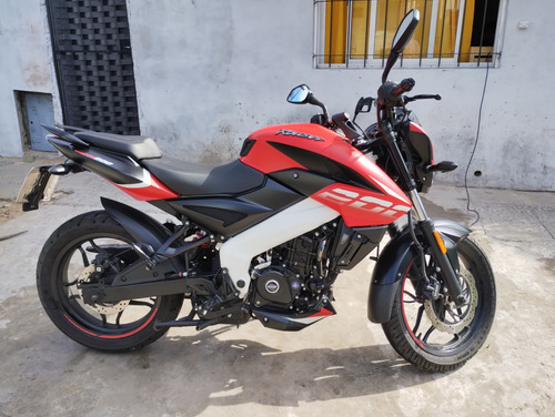 Bajaj Rouser Ns 200