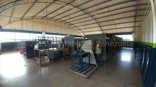 Imagen 8 de 25 de Galpones En Venta - Elena Marin Nobrega