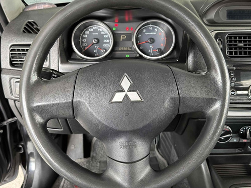 Mitsubishi Pajero TR4 2.0 4X2 16V 140CV FLEX 4P AUTOMÁTICO