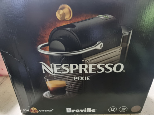 Nespresso Cafetera + Aeroccino 3