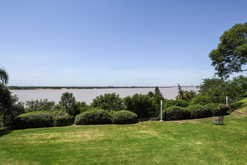 Lote Unico En Venta Sobre La Barranca En La Florida Rosario