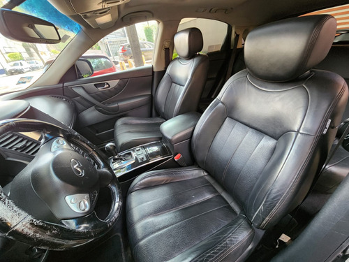 Infiniti QX70 Seduction 3.7l AT ABS AWD