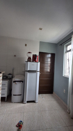 Uma Casa 1quarto Banheiro Cozinha Intregada Com A Sala 25mc