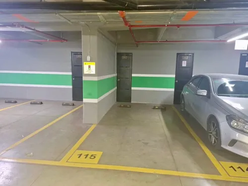 Oficina En Arriendo En La Castellana. Cod A20175