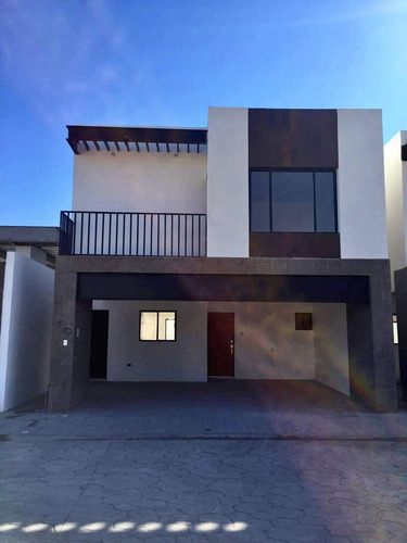 Casa En Venta En Los Viñedos, Torreon