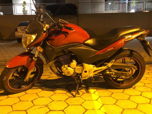 Imagem 1 de 2 de Honda Cb300