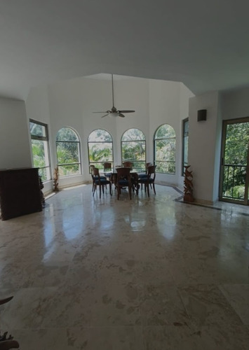 Pent House En Venta En Playa Del Carmen. Quintana Roo.