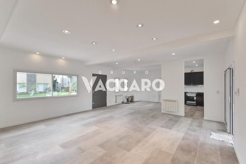 Imagen 2 de 30 de Casa En Venta En Barrio Privado Zona Oeste Haras María Victo