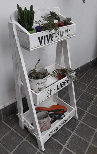 Muebleorganizadorpintado/verdulero/plantas/cocina/baño