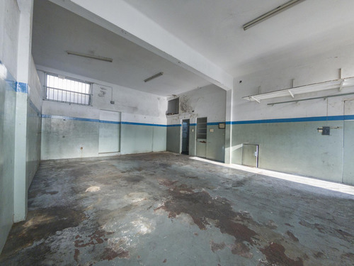 Casa 3 Amb, Lote 8,66 X 18 M En Devoto (nazarre Al 5200)