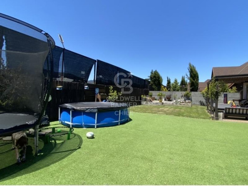 Fundo El Venado, Con Amplio Jardin Y En Condominio