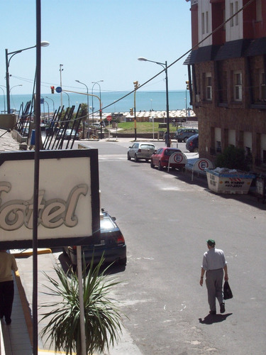Imagen 4 de 14 de Departamento 3 Ambientes A La Calle En Alquiler Temporada Mar Del Plata