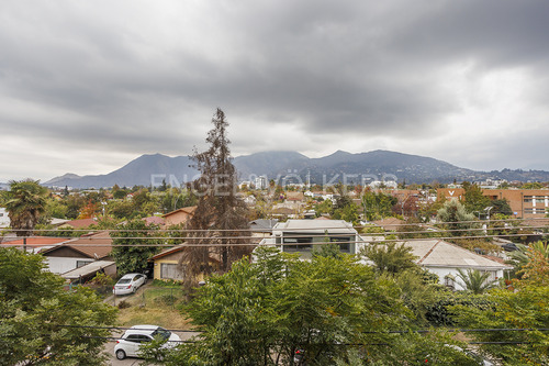 Departamento Con Vista Despejada, A Pasos Del Parque Arauco