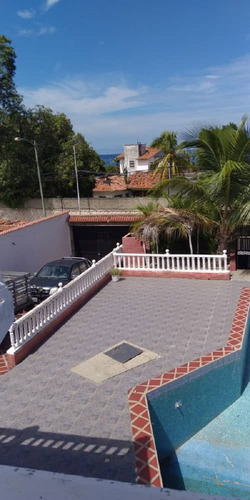 Imagen 4 de 15 de Casa Posada En Venta En Caraballeda Palmar Oeste Edo. La Guaira Cv-cll042
