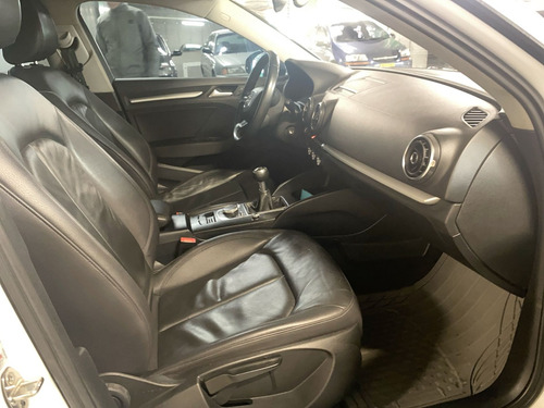 Imagen 21 de 25 de Audi A3 1.2 Turbo Hatchback 2014